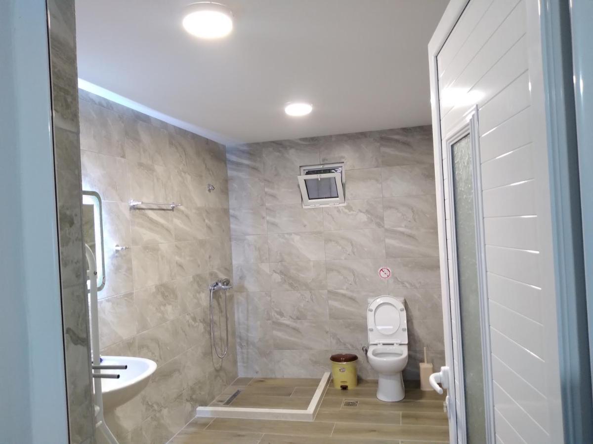 Condo Rooms Саранде Екстериор снимка