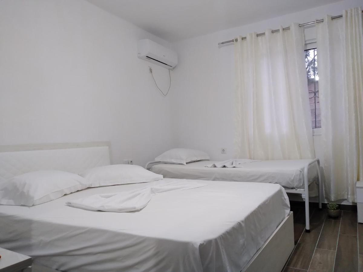 Condo Rooms Саранде Екстериор снимка